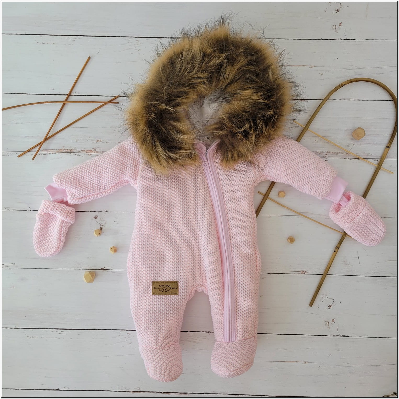 Luxusná kojenecká kombinéza pletená ružová  s kožušinkou