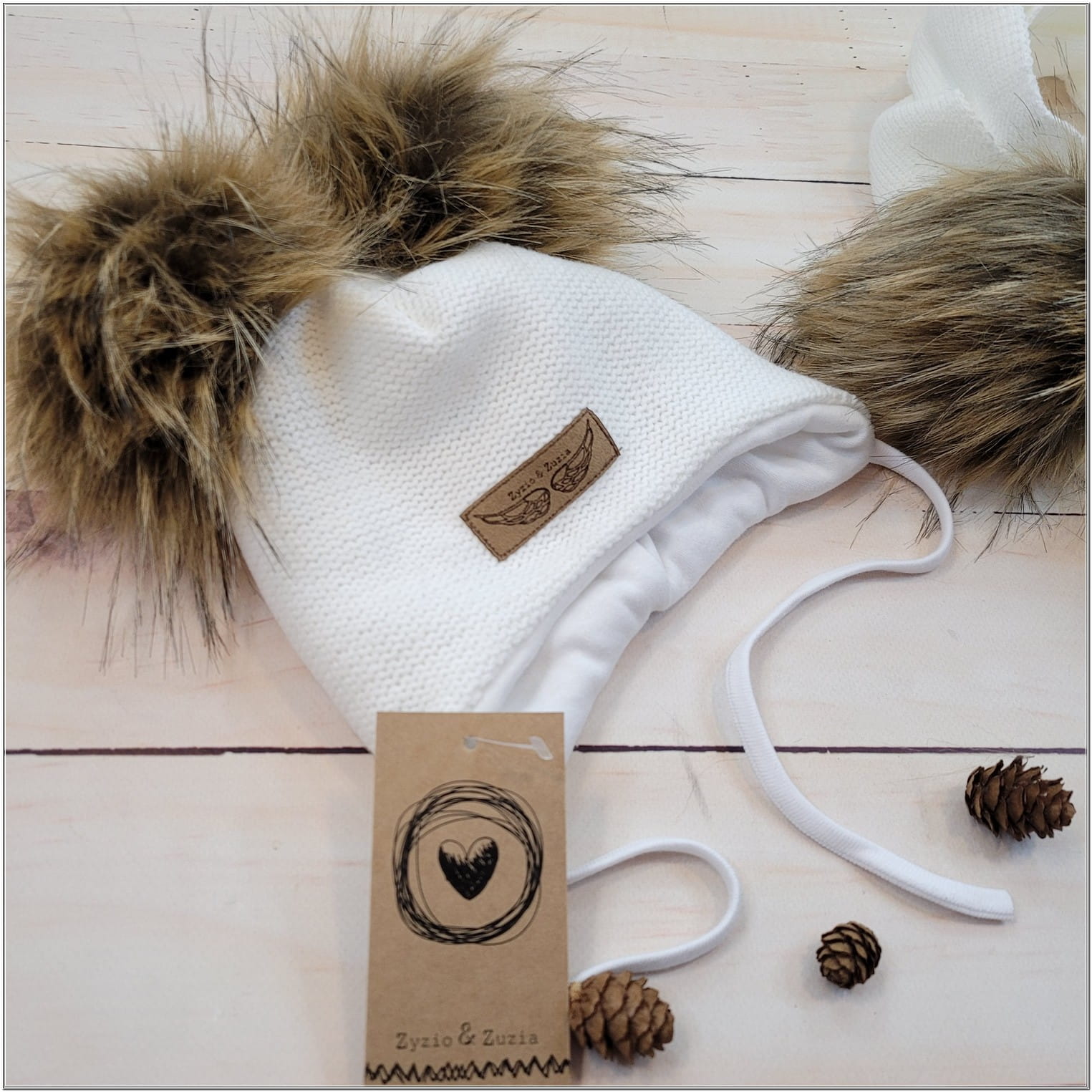 Zimná čiapka a šál s kožušinou pre bábätká biela