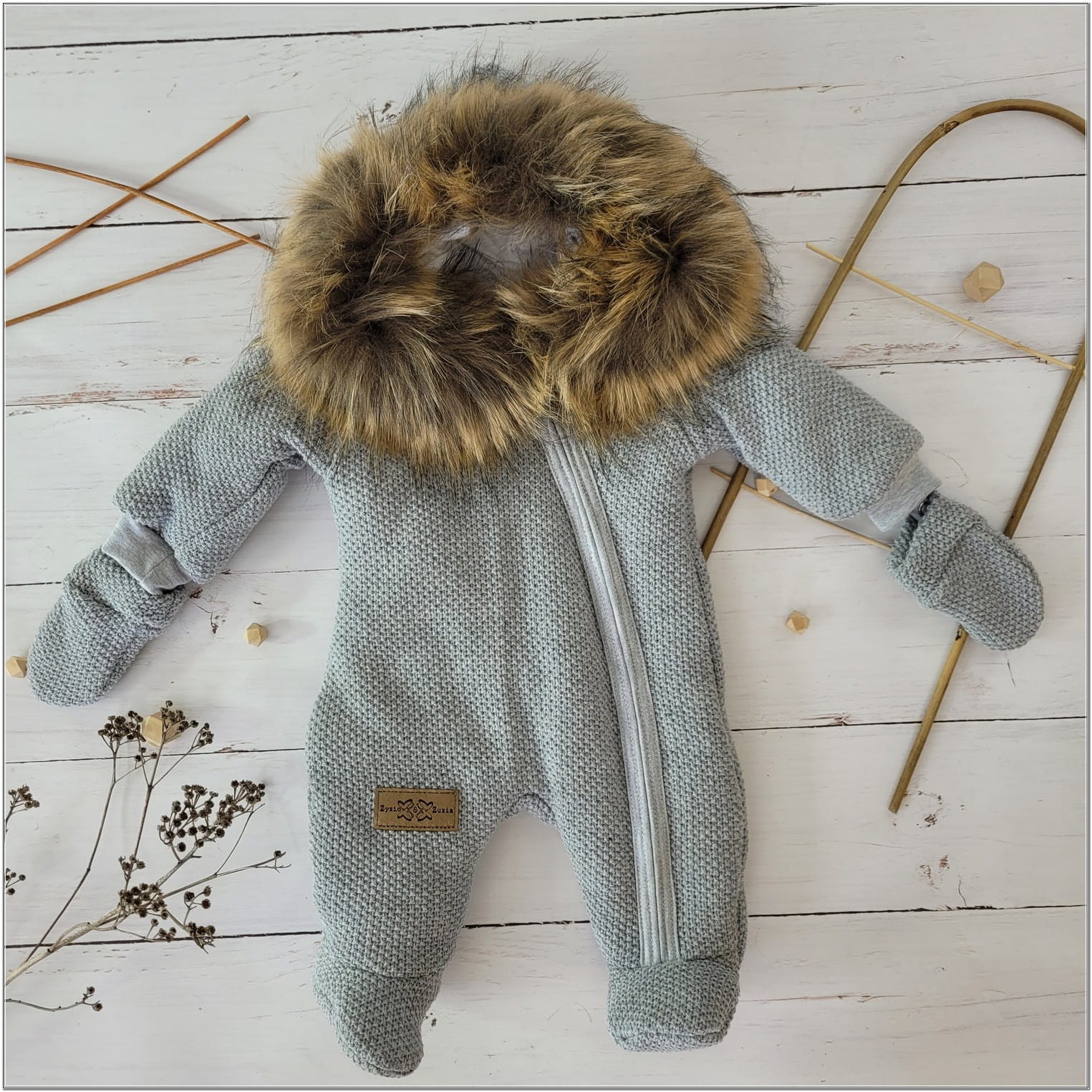 Luxusná kojencká kombinéza pletená šedá  s kožušinkou