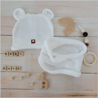 Čiapka s komínom biela pre bábätká